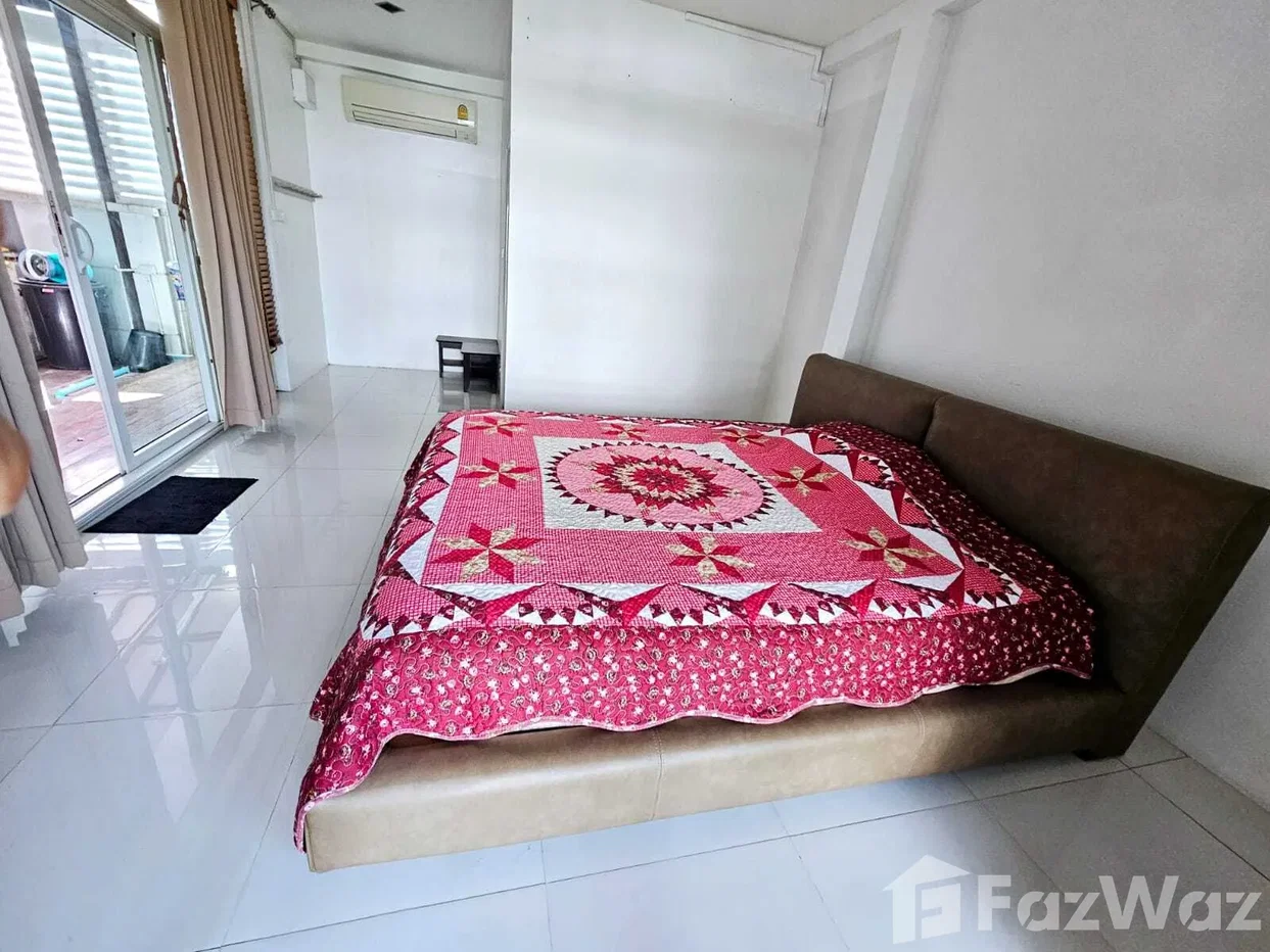 รูป ขาย ทาวน์เฮ้าส์ 4 ห้องนอน ในโครงการ พลัส ซิตี้ พาร์ค ศรีนครินทร์ สวนหลวง 6105962 - รูปที่ 10/15