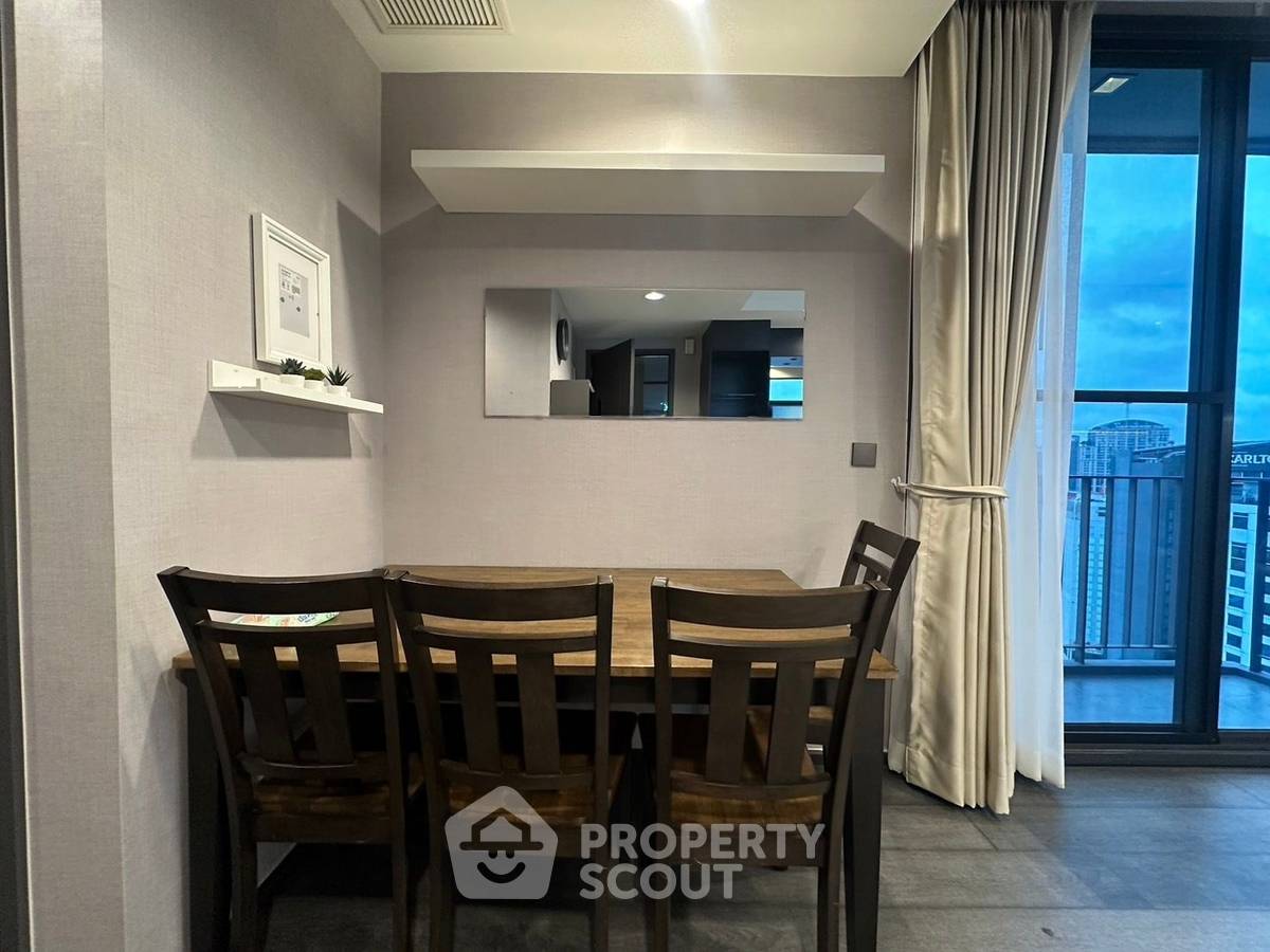 รูป คอนโด 2-ห้องนอน ที่ ดิ เอดจ์ สุขุมวิท 23 ใกล้ MRT สุขุมวิท (ID 2738366) - รูปที่ 10/18