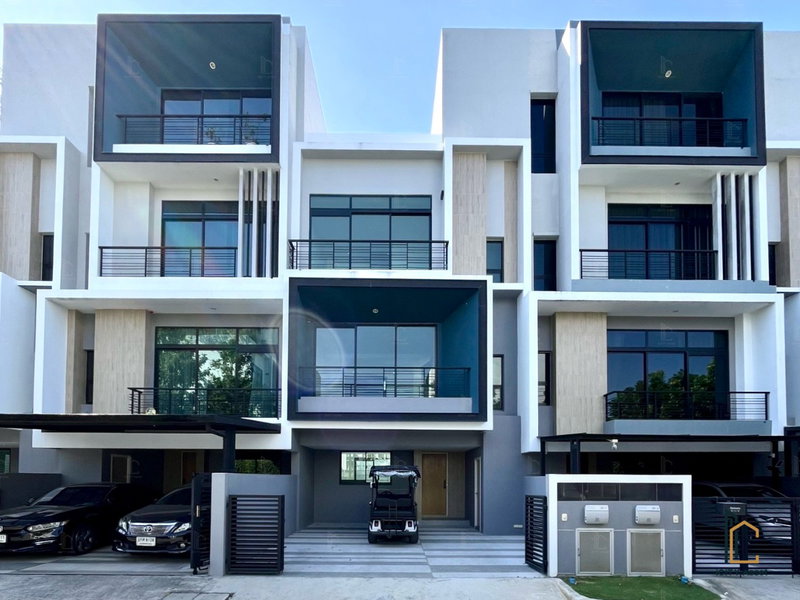 Townhouses for sale : 🔥🔥Best price!! 3b4b 9.5mb - Nirvana Define Krungthep Kreetha 📞Call 090 919 9898