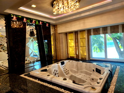 ขายบ้านเดี่ยว : ขายบ้านหรู 2 ชั้น หมู่บ้านวินด์มิลล์ปาร์คติด Summit Windmill Golf Club บางนา เนื้อที่ 1-1-14 ไร่