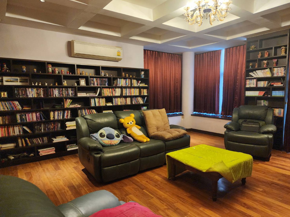 รูป ขายบ้านหรู 2 ชั้น หมู่บ้านวินด์มิลล์ปาร์คติด Summit Windmill Golf Club บางนา เนื้อที่ 1-1-14 ไร่ - รูปที่ 8/22