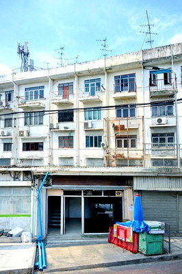 เช่าอาคารพาณิชย์ เขตสวนหลวง : แยกคลองตัน 800 ม. ApLรามคำแหง 1.5 กม.อาคารพาณิชย์ 4 ชั้น ติดถนนพัฒนาการ 4นอน 4น้ำ 19 ตร.ว. 300 ตร.ม.ทางด่วนศรีรัช 900 ม.