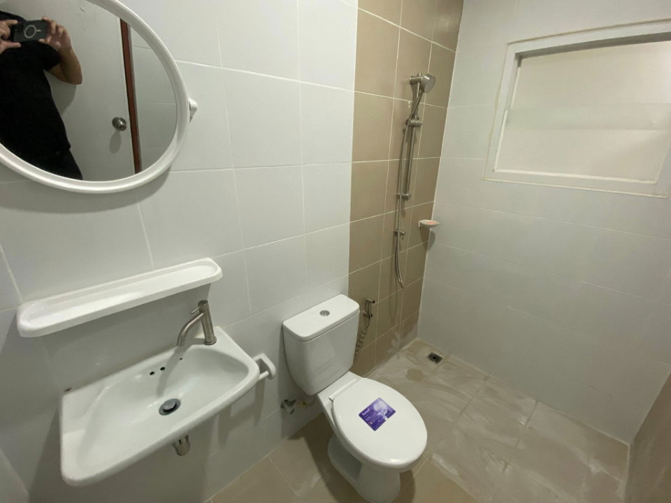 รูป ขายทาวน์เฮ้าส์ 1 ชั้น ราคาดี กู้เกินได้ ทำเลบ่อวิน ใกล้นิคม Lio Prime Sriracha-Borwin - รูปที่ 7/10