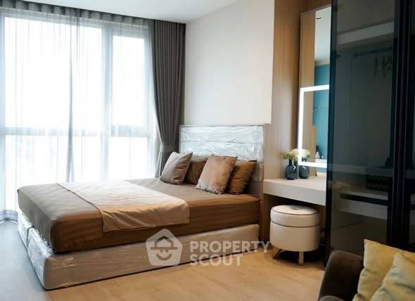 picture 34th-Floor 2-BR 61 Sqm Condo At Sky Walk Residences, 200m to BTS Phra Khanong (ID 2535903) - 3/9