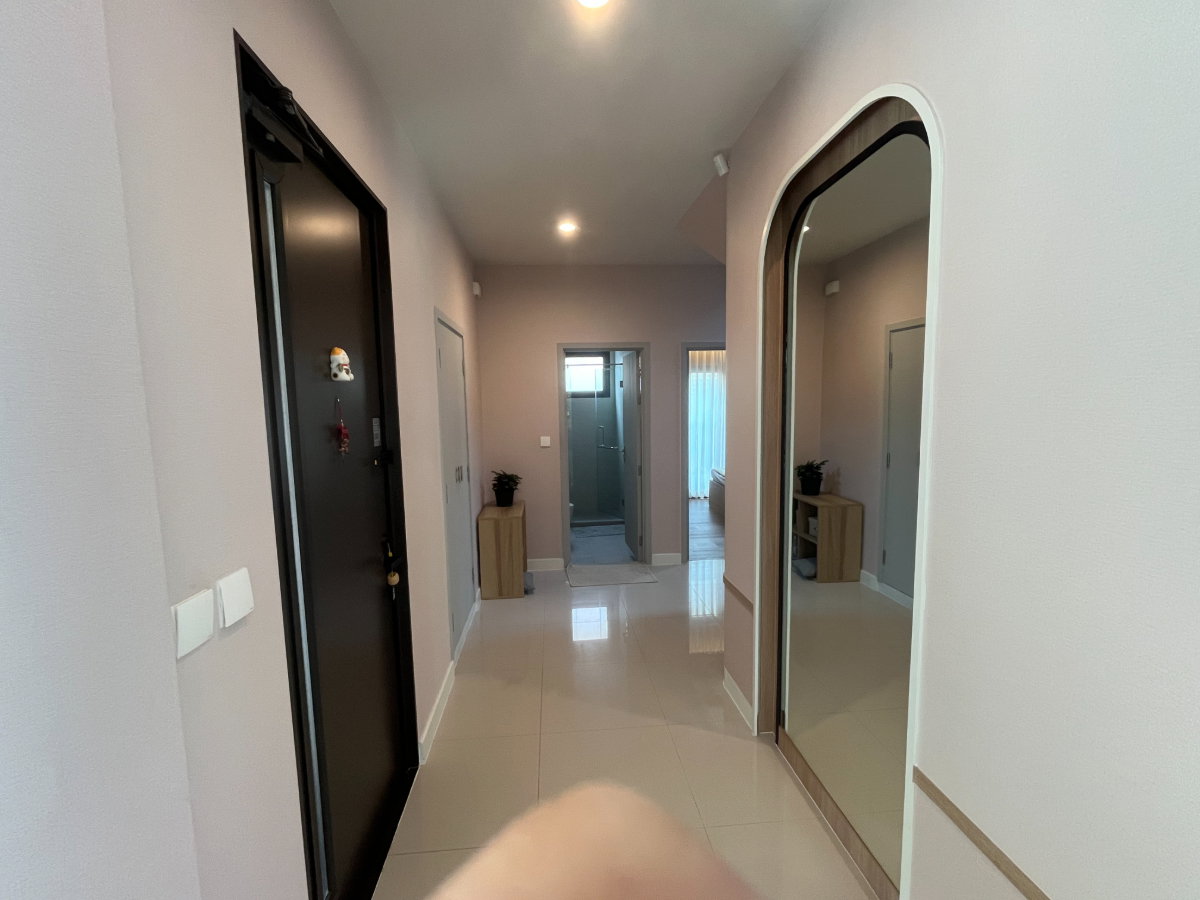 รูป บ้านเดี่ยวหรู 4 ห้องนอน - ตกแต่งสวย (สไตล์บ้านโชว์) เช่า 130000 บาท/เดือน - รูปที่ 6/21