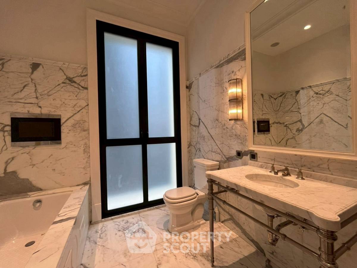 picture 2-BR Condo at 98 Wireless near BTS Phloen Chit (ID 2418227) - 13/15