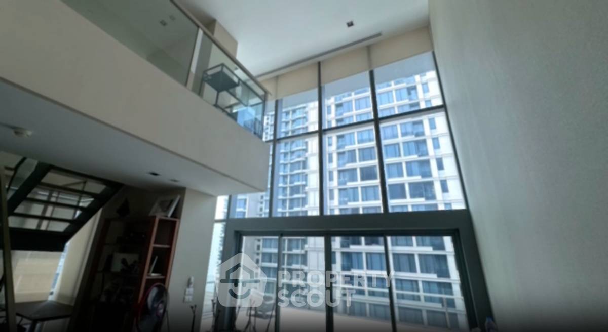 รูป คอนโด 2-ห้องนอน ที่ เดอะ รูม สุขุมวิท 21 ใกล้ MRT สุขุมวิท (ID 2744402) - รูปที่ 7/9