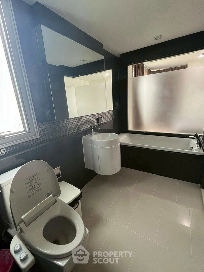 รูป คอนโด 2-ห้องนอน ที่ ริธึ่ม สุขุมวิท 50 ใกล้ BTS อ่อนนุช (ID 2362429) - รูปที่ 8/12