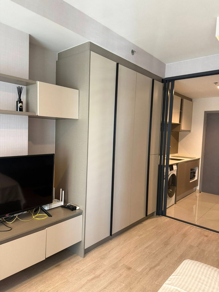 รูป ให้เช่า คอนโดใกล้ BTS วงเวียนใหญ่ เพียง 140 เมตร | Ideo Sathorn Wongwianyai | ห้อง Studio แต่งครบพร้อมอยู่ ใกล้ท่าเรือสาทร  - รูปที่ 6/9