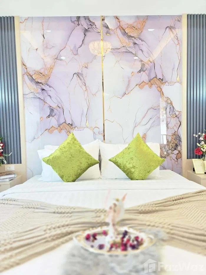 picture Central Park 5 Village 6121324 - 14/24