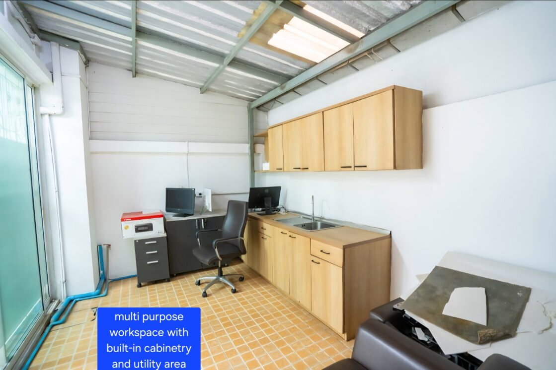 รูป โฮมออฟฟิศทันสมัย ตึก 4 ชั้น ใกล้สนามบินสุวรรณภูมิ | RK Biz Center **ค่าเช่า 42,000 บาท (ต่อรองได้) | 210 ตร.ม. ได้เฟอร์ตามรูป นัดชมได้ - รูปที่ 16/22