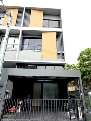 โฮมออฟฟิศ นนทบุรี : ขายทาวน์โฮม 4 ชั้น หลังมุม หมู่บ้าน นิว โคฟ นอร์ธ ราชพฤกษ์ Nue Cove North Ratchapruek ติดโลตัส นอร์ธ ราชพฤกษ์