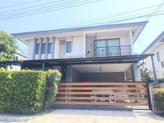 Houses for rent : Fully furnished home for Rent in Watcharapol – Near Permsin Market
