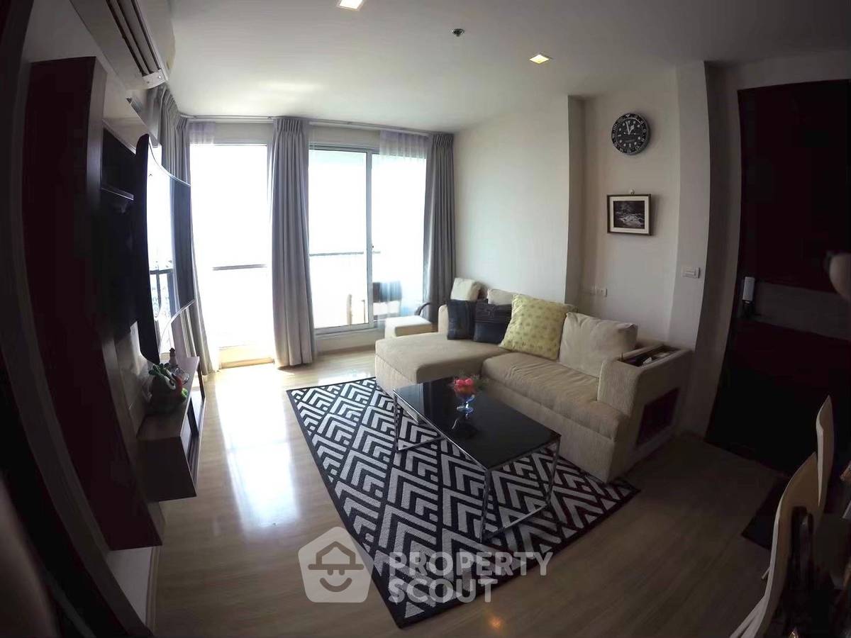 รูป คอนโด 2-ห้องนอน ที่ ริธึ่ม สาทร ใกล้ BTS สะพานตากสิน (ID 2744463) - รูปที่ 3/9