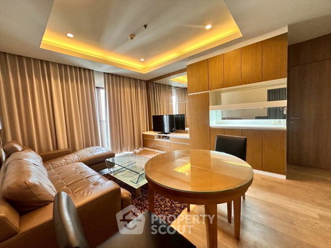 2-BR Condo at Noble Refine Prompong near BTS Phrom Phong (ID 2386477)