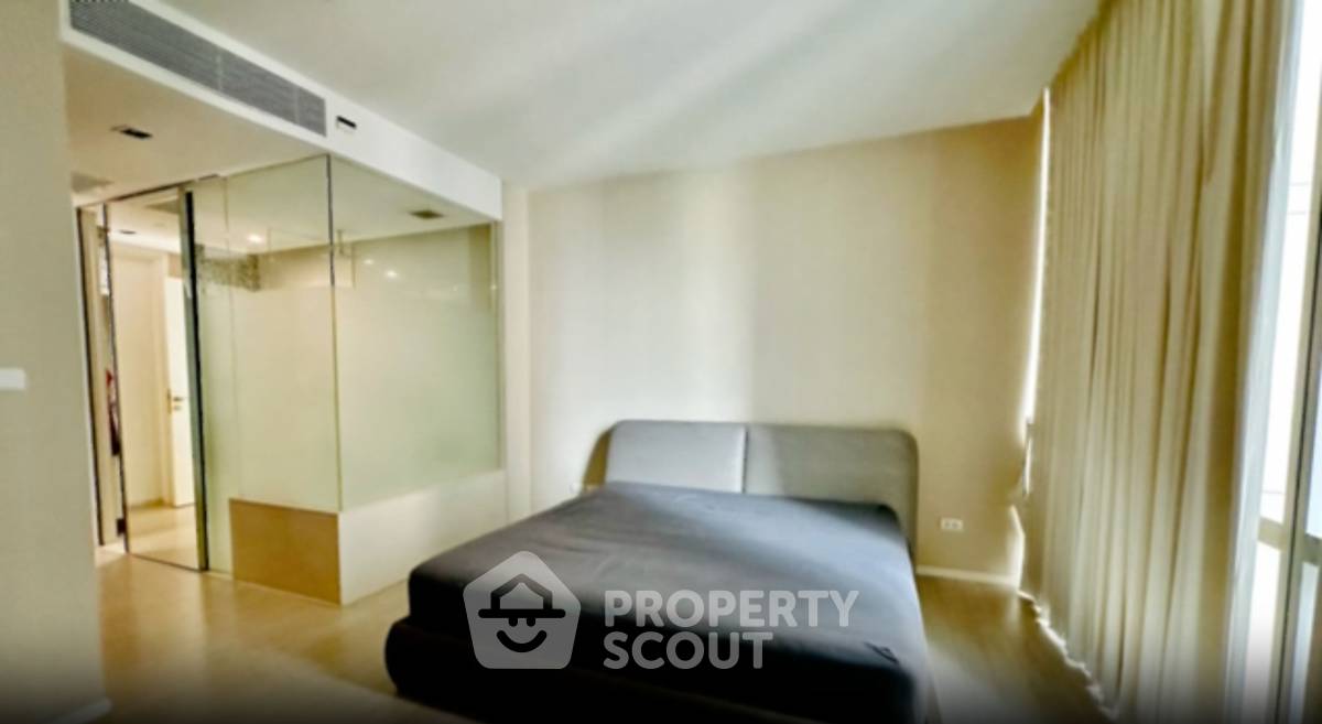 รูป คอนโด 2-ห้องนอน ที่ เดอะ รูม สุขุมวิท 21 ใกล้ MRT สุขุมวิท (ID 2744402) - รูปที่ 2/9