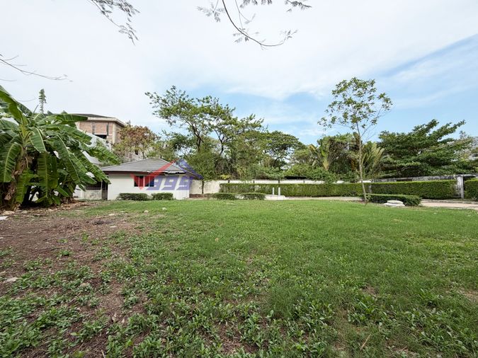 Land for sale, 200 sq wah, Suan Luang