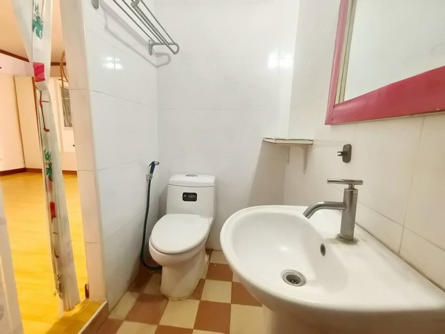 รูป บ้านเดี่ยวพร้อมอยู่ ใกล้สนามบินดอนเมือง ทำเลดีมาก! ✈️ “ซื้อแล้วอยู่ได้เลย” ต้องดูหลังนี้! - รูปที่ 22/24