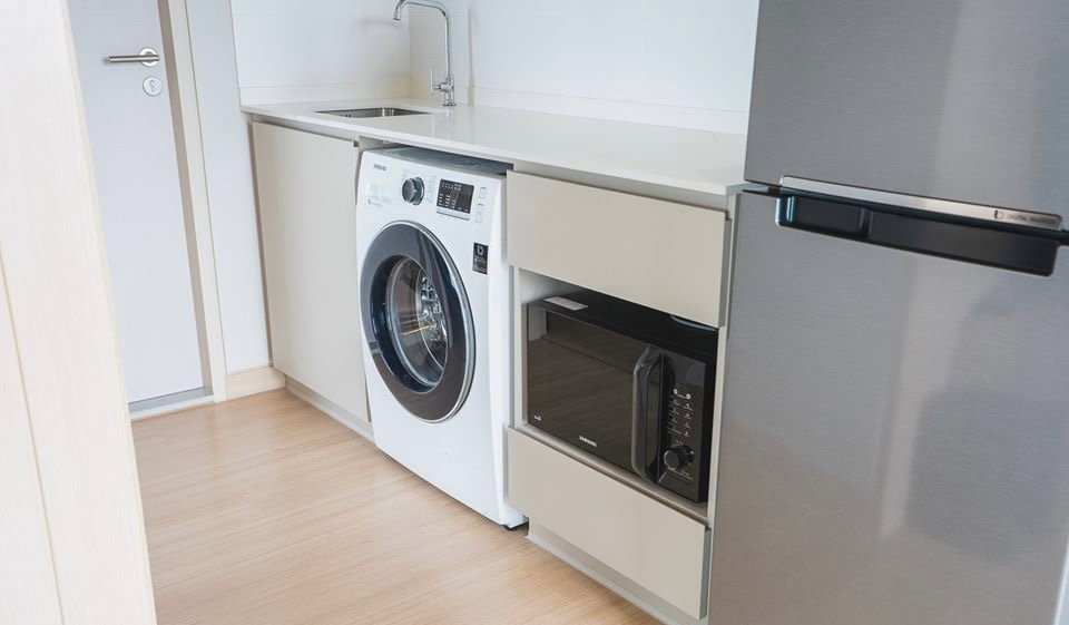 รูป ให้เช่า คอนโด | วิวสระว่ายน้ำ “Lumpini Suite Phetchaburi - Makkasan” 32 ตร.ม. ใกล้ BTS เพชรบุรี - รูปที่ 5/15