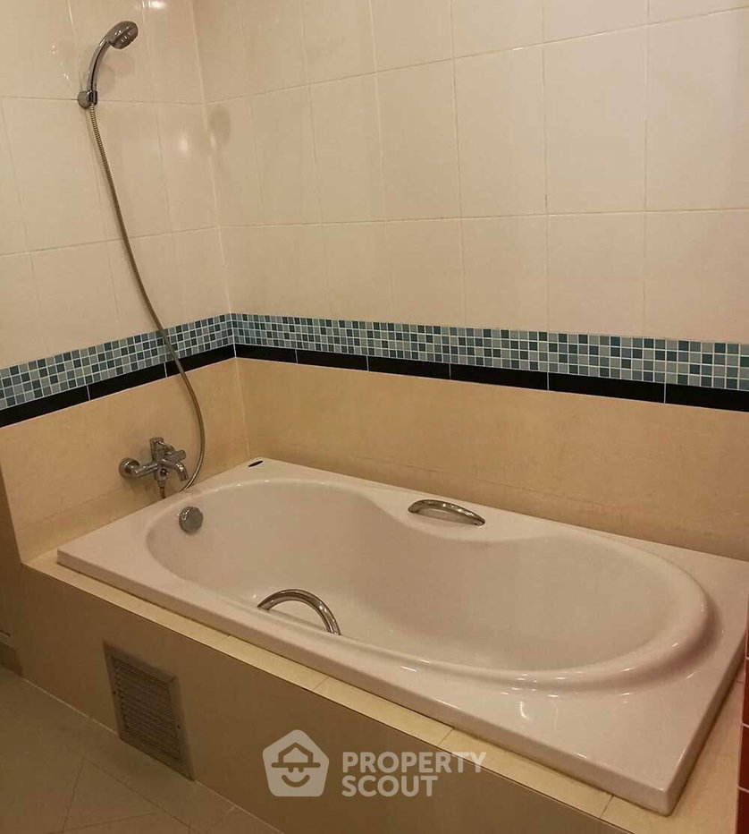 รูป คอนโด 2-ห้องนอน ที่ ซิตี้ สมาร์ท สุขุมวิท18 ใกล้ BTS อโศก (ID 2746464) - รูปที่ 8/9