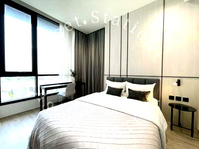 Condos for rent : 🌊 Modern room with river view 💎 Available for rent at Chapter Charoennakhon Riverside, near BTS Krung Thon Buri ✨