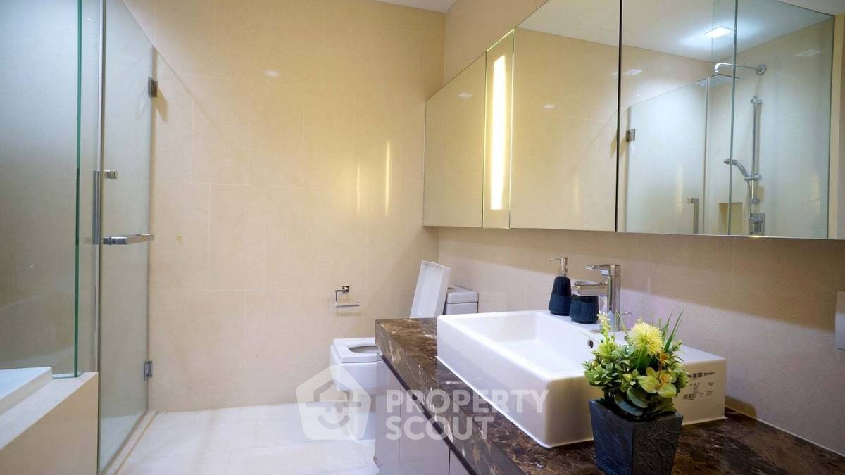 picture 2-BR Condo at Hyde Sukhumvit 13 Condominium near BTS Nana (ID 2744757) - 9/11