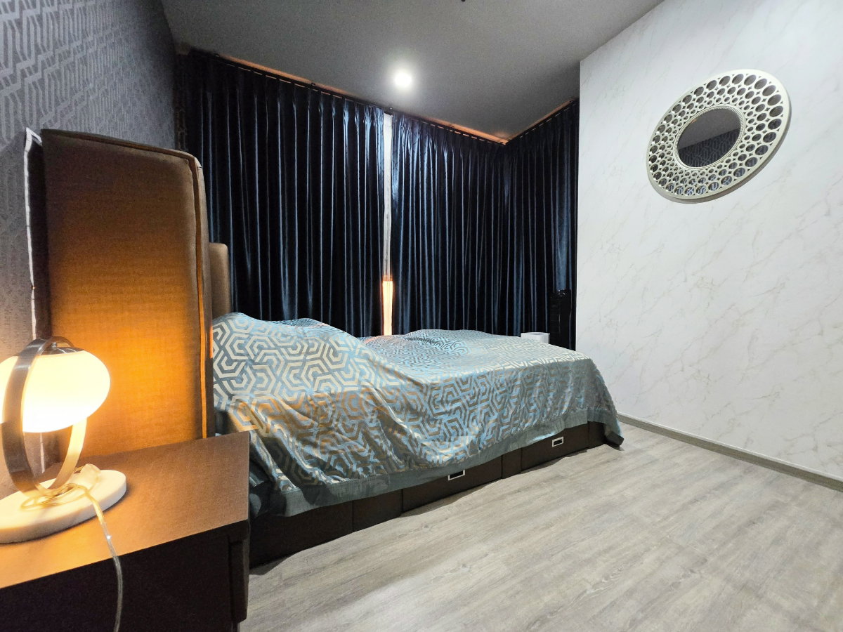 รูป ขายคอนโดห้องมุม : เดอะไลน์ วงศ์สว่าง ขนาด 49 ตร.ม. 2 ห้องนอน 1 ห้องน้ำ ชั้น 19 วิวเมืองสวย เฟอร์นิเจอร์และเครื่องใช้ไฟฟ้าพร้อมอยู่ - รูปที่ 6/12