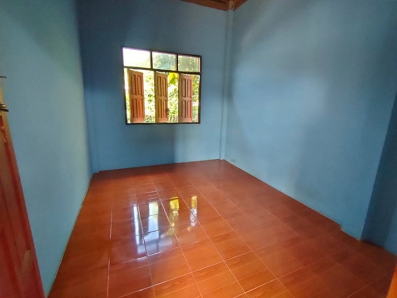 รูป บ้านพักอาศัยครึ่งตึกครึ่งไม้ 1 ชั้น หมู่ 9 , ซอยบ้านทุ่งเจริญ  อ.เถิน จ.ลำปาง (ราคา 200,000 บาท)   - รูปที่ 9/9