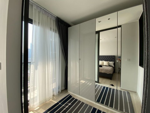 For Rent : Life One Wireless (1bed ) 35 sq.m. 22000 THB Tel. 0924235675 Cate