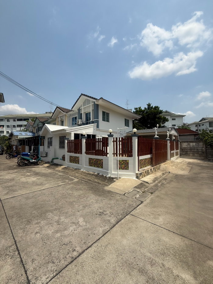 รูป 🏘️HOT DEAL!!ขายบ้านทาวน์โฮม พฤกษา 28 นนทบุรี | เฟอร์นิเจอร์ครบ พร้อมเข้าอยู่ได้ทันที  |  สนใจโทร 095-819-5559 - รูปที่ 2/14