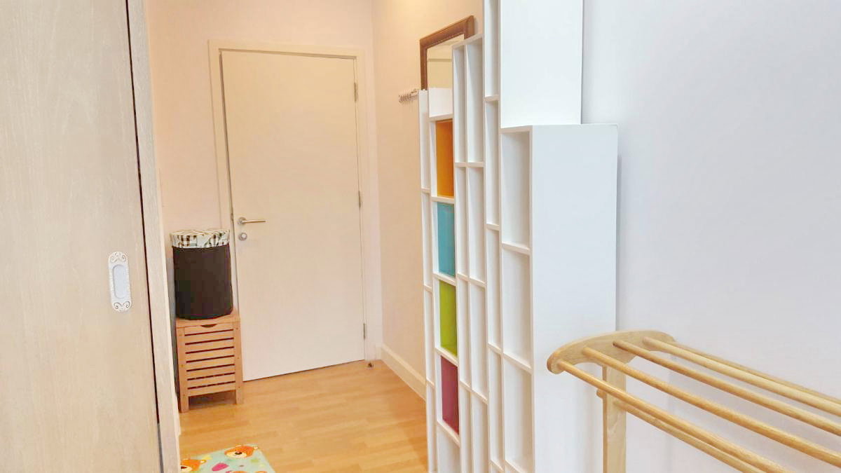 รูป ให้เช่า บ้านทาวน์โฮมพร้อมเฟอร์นิเจอร์ บิ้วอิน หลังมุม หมู่บ้านฟลอร่าวงศ์สว่าง  - รูปที่ 9/27