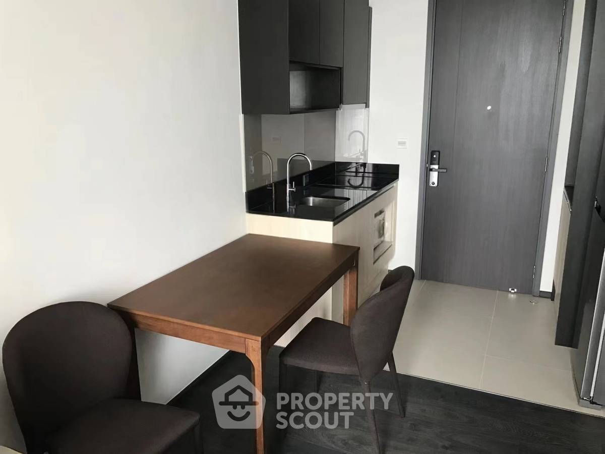 รูป คอนโด 1-ห้องนอน ที่ ดิ เอดจ์ สุขุมวิท 23 ใกล้ MRT สุขุมวิท (ID 2746476) - รูปที่ 3/7