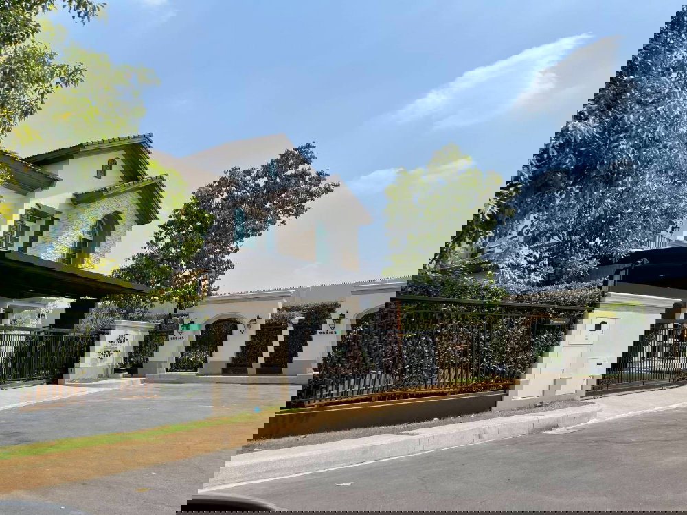 รูป ให้เช่า บ้านหรูแปลงมุม โครงการนันทวัน รามอินทรา–พหลฯ 50  ทิศใต้   4 นอน 4น้ำ ที่ดิน 108 ตร.ว. ใช้สอย 291 ตร.ม.   จอดรถ 4 คัน  เฟอร์ครบ พร้อมอยู่ - รูปที่ 2/25