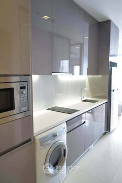 คอนโด 1-ห้องนอน ที่ ไฮด์ สุขุมวิท 13 คอนโดมิเนี่ยม ใกล้ BTS นานา (ID 2743899)