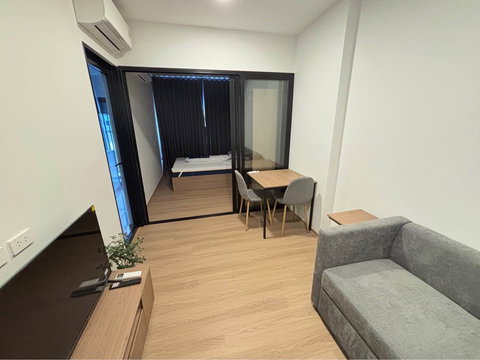 🌿 **VR0124 | Chapter One Spark Charan, Brand new room, 150 m from MRT Bang Phlat.** 🚝