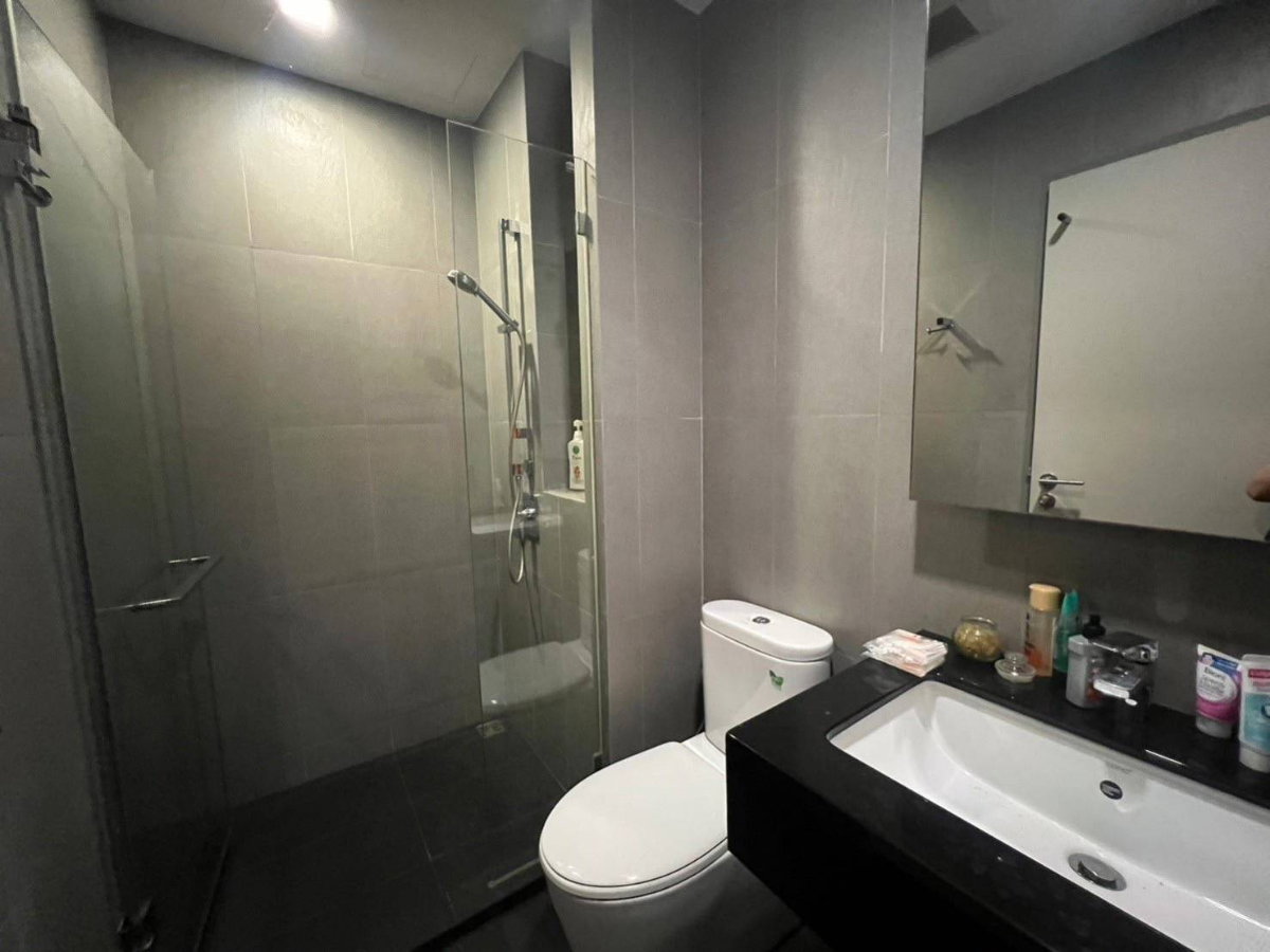 รูป ❣️ว่าง❣️ ห้องสวย ติดmrt เดินทางสะดวก 🚈🚈 เฟอร์+เครื่องใช้ไฟฟ้าครบ ✅️✅️สนใจติดต่อ 085-235-1309 ยุ้ย - รูปที่ 7/8