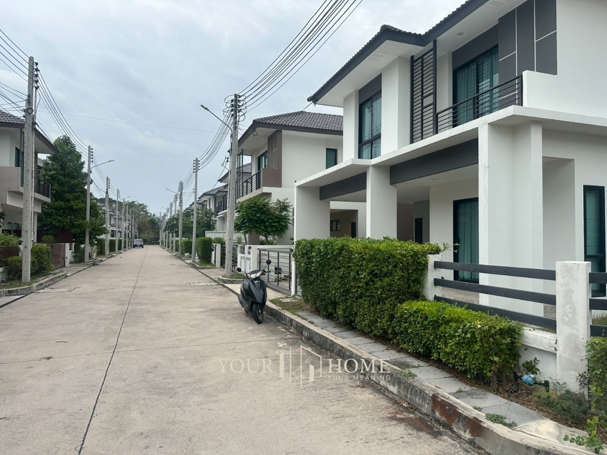 รูป 🔥𝟮𝟳,𝟬𝟬𝟬 🔥𝗧𝗵𝗲 𝗦𝗲𝗿𝗲𝗻𝗲 𝗖𝗵𝗼𝗻𝗯𝘂𝗿𝗶  ให้เช่าบ้านเดี่ยวหลังมุม ทำเลใจกลางเมือง  ใกล้เซนทรัลชลบุรี เพียง3กม.  - รูปที่ 2/22