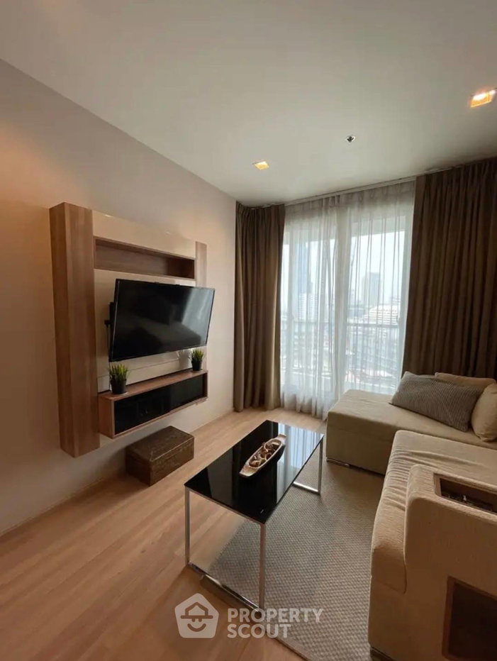 รูป คอนโด 1-ห้องนอน ที่ ริธึ่ม สาทร ใกล้ BTS สะพานตากสิน (ID 1990878) - รูปที่ 1/13