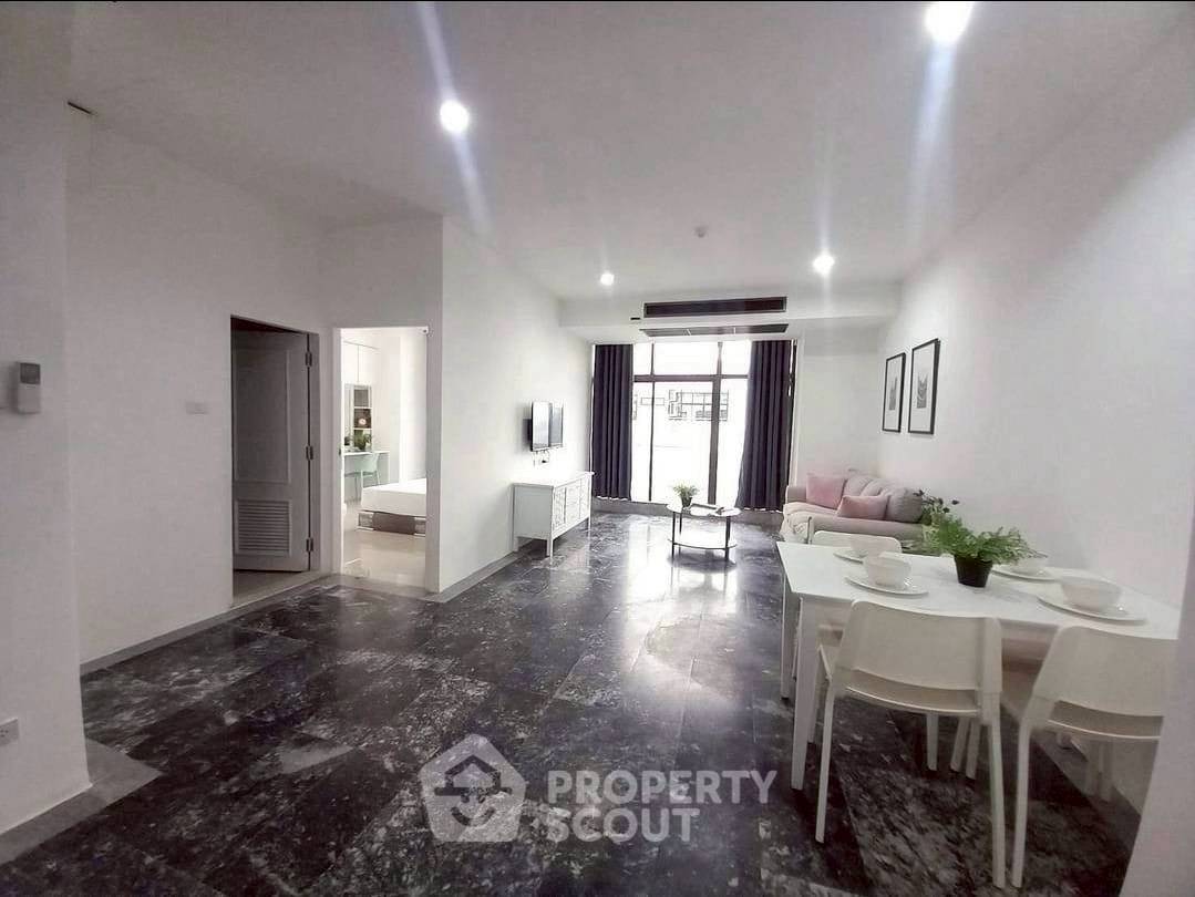 รูป คอนโด 2-ห้องนอน ที่ เดอะ วอเตอร์ฟอร์ด พาร์ค สุขุมวิท 53 คอนโดมิเนียม ใกล้ BTS ทองหล่อ (ID 2711866) - รูปที่ 1/17