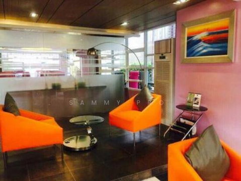 For sale: 5-storey building, next to BTS On Nut