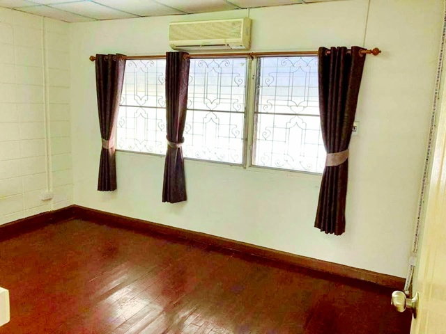 รูป ตลาดประชานิเวศน์ 900 ม. ศูนย์ราชการนนทบุรี 2.14กม ท่าทราย ทาวน์เฮ้าส์ 2 ชั้น 2 นอน 2 น้ำ 22 ตร.ว.ทำเลงามวงศ์วาน - รูปที่ 3/8