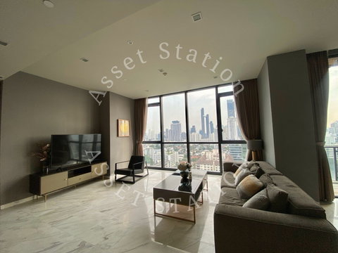 FOR SALE 💎 Luxurious condo at The Monument Thonglor. Spacious and elegantly decorated. Near BTS Thonglor ✨