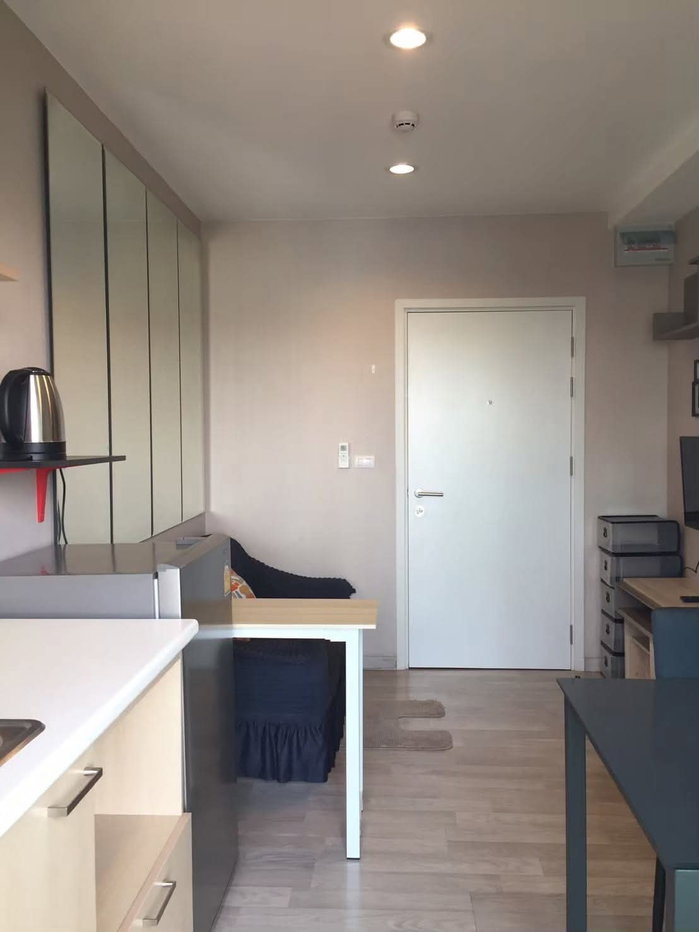 รูป ห้องให้เช่าพร้อมเฟอร์นิเจอร์ 1 ห้องนอน 24.50 ตรม. - รูปที่ 3/33