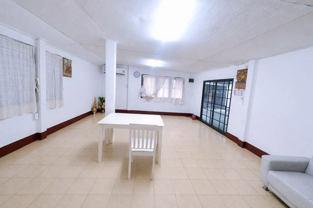 รูป บางนา-ตราด51-55 ใหม่ ใกล้โลตัส บางนา 900 ม. เมกาบางน 1กม. 3นอน 2น้ำ บ้านเดี่ยว 50 ตร.ว. พร้อมแอร์ใหม่ 3 ตัว ทำเลบางนา-ตราด กม.8 - รูปที่ 3/8