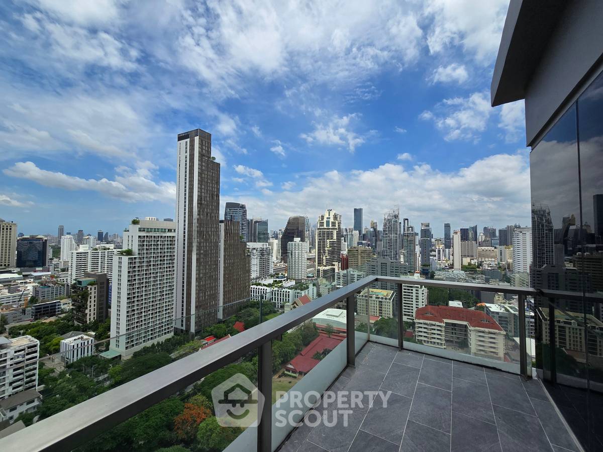 รูป คอนโด 2-ห้องนอน ที่ เดอะ รูม สุขุมวิท 21 ใกล้ MRT สุขุมวิท (ID 2744689) - รูปที่ 19/21