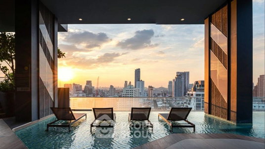 รูปภาพ 2-BR Condo at Lumpini Selected Sutthisan-SaphanKwai near BTS Saphan Khwai (ID 2743499)