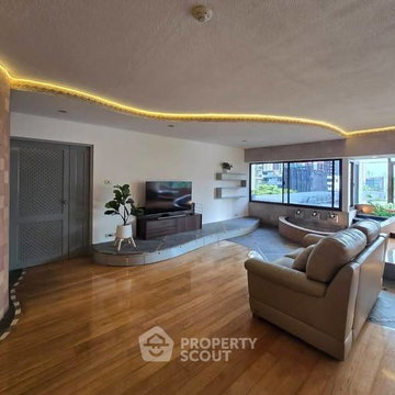 2-BR Condo at Sithakarn Condominium near BTS Phloen Chit (ID 2399844)