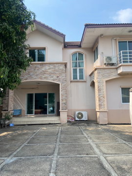 3 Bedroom  3 Bathroom Ekburi Village 2 floor