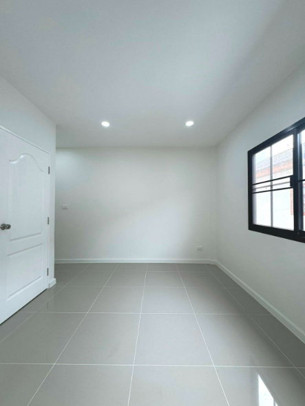 รูป ขายทาวน์เฮ้าส์ หมู่บ้านศิริวรรณชวนชม (บางบัวทอง) เนื้อที่ 16 ตารางวา 3 ห้องนอน 2 ห้องน้ำ ตกแต่งใหม่พร้อมอยู่ - รูปที่ 16/18