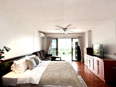 Condos for rent 700 Year Sports Arena Chiang Mai : 🌇🏔️ Wake Up to Doi Suthep Views Every Day! | Short-Term Condo for Rent (ID:1043CR)